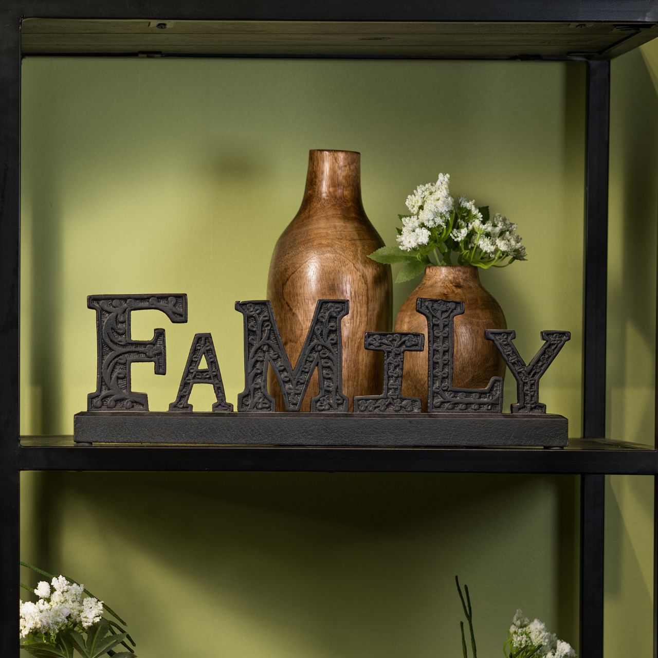 Letter displays title=